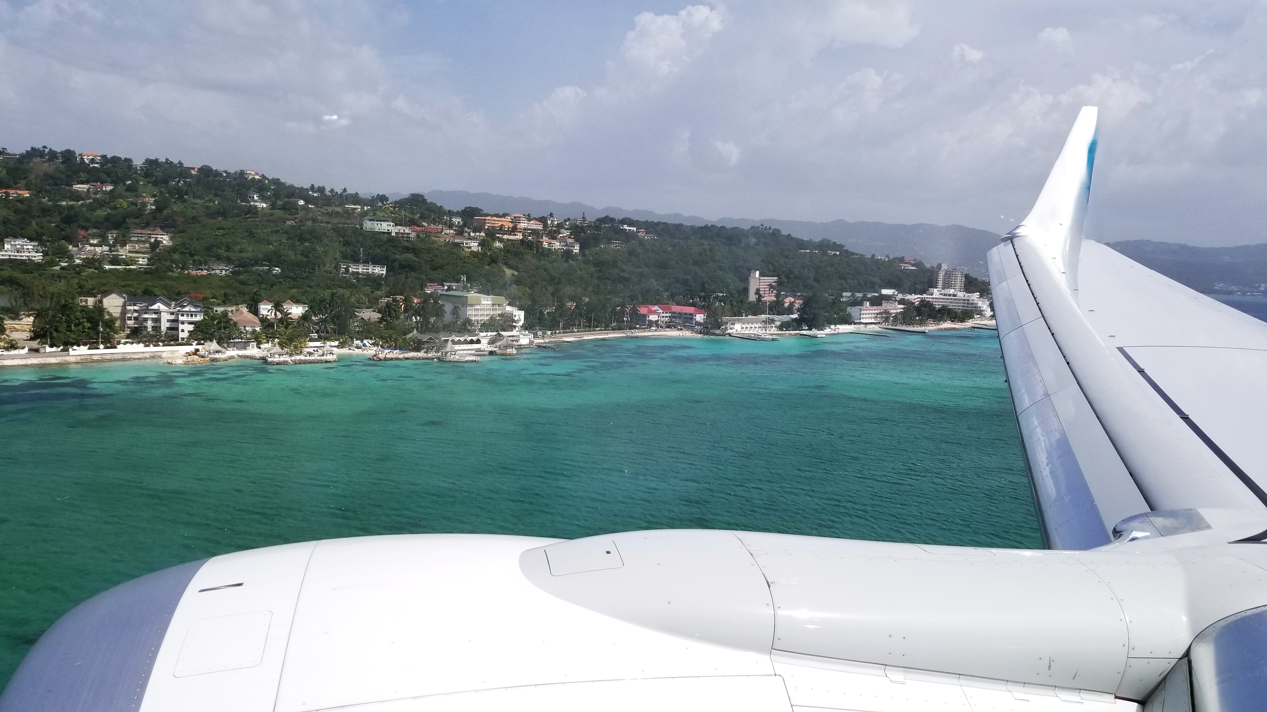Montego Bay Airport to Negril: The Easy Transfer